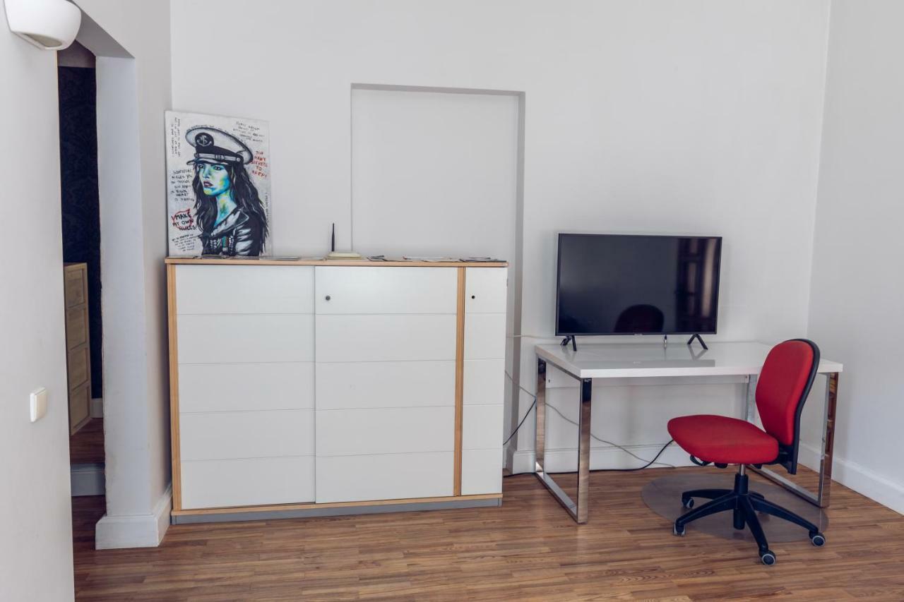 Modern 2-Room Flat In The City Center Šiauliai Eksteriør bilde